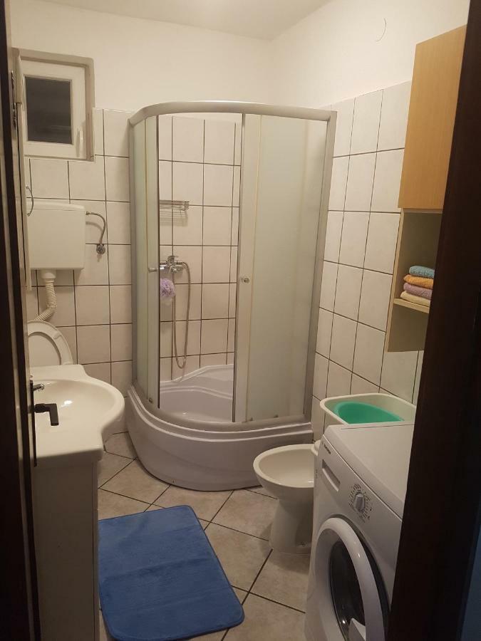塞尼Apartman Toja公寓 外观 照片